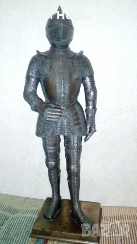 Рицар с броня , снимка 1 - Други ценни предмети - 16067129
