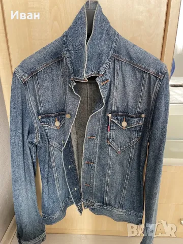 Дънково яке Levi’s L размер →
Обява 48875727 Дънково яке Levi’s L размер →
Обява 48875727