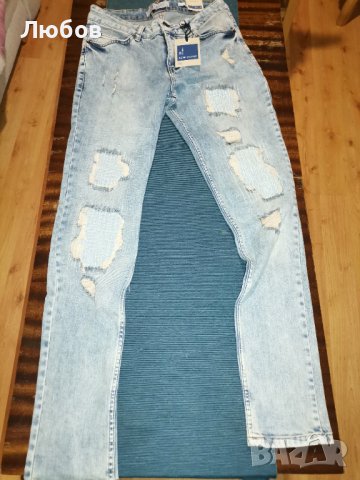 Дънки →
Обява 37804418 Дънки →
Обява 37804418