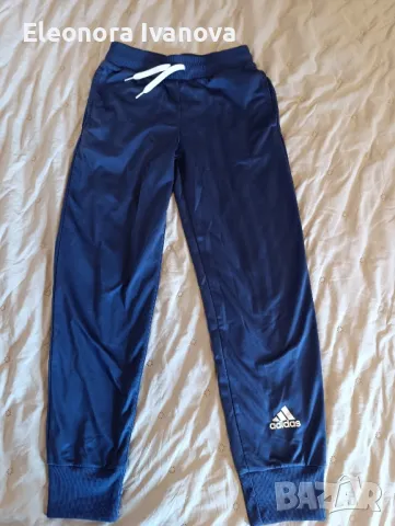 Детски спортен анцунг на Адидас  →
		Обява 49586463