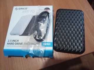 Външен хард диск SAMSUNG 1000 GB Външен хард диск SAMSUNG 1000 GB