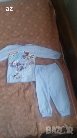 Детска пижама
                

                гр. София
                днес

                                                            10 лв 
                        5,11 €