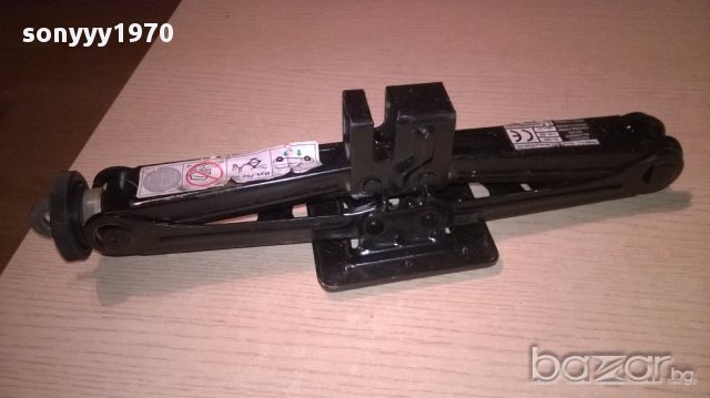 поръчан-Fiat/lancia-крик за коли-внос швеицария, снимка 9 - Аксесоари и консумативи - 17094341