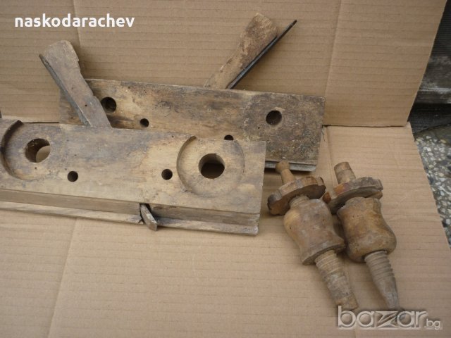 Автентични ръчни дърводелски рендета, снимка 9 - Антикварни и старинни предмети - 20702316