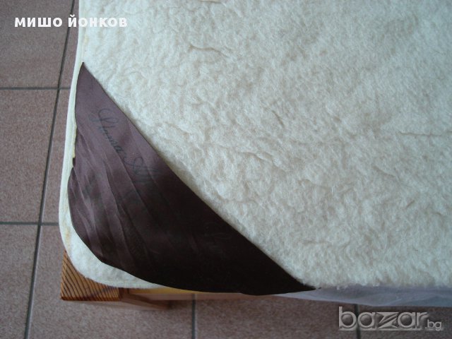 шалте върху легло/матрак/, Германия/100% schurwolle/, снимка 2 - Покривки за легло - 12164551