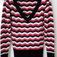 Дамски пуловер, снимка 1 - Блузи с дълъг ръкав и пуловери - 24558929
