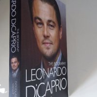 Книга Leonardo Di Caprio - The Biography, снимка 4 - Художествена литература - 19050718