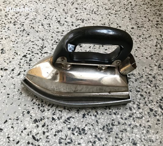 Българска електрическа ютия, модел “Ракета”, снимка 8 - Ютии - 22448990