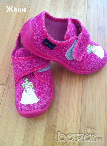 Дишащи пантофи 26 номер, снимка 2 - Бебешки обувки - 17997522