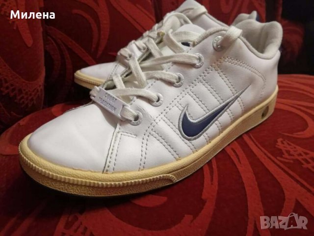 Оригинални NIKE кожени 37,5, снимка 3 - Маратонки - 22062110