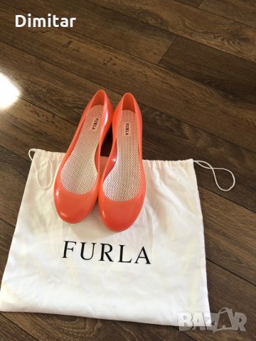 НОВИ ОБУВКИ ФУРЛА