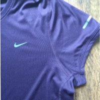 Nike - страхотна дамска тениска, снимка 2 - Тениски - 25186922