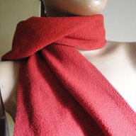 Нов кокетен червен зимен дамски шал, наметка, болеро, в цвят: бордо, снимка 3 - Шалове - 8472772