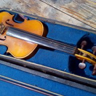 Много стара цигулка във дървен куфар ! Цигулката е във добро състояние !, снимка 6 - Струнни инструменти - 15388776