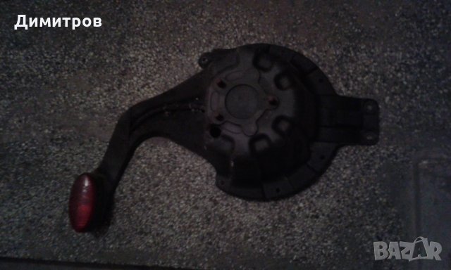 Стойка за резервна гума