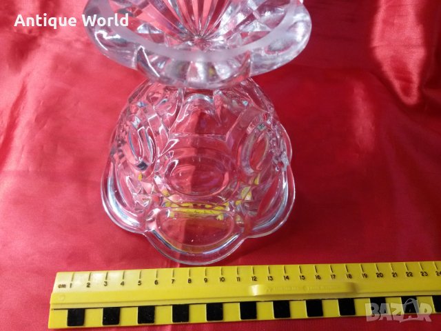 Красива Бонбониера КРИСТАЛНО Стъкло, снимка 4 - Антикварни и старинни предмети - 24387880