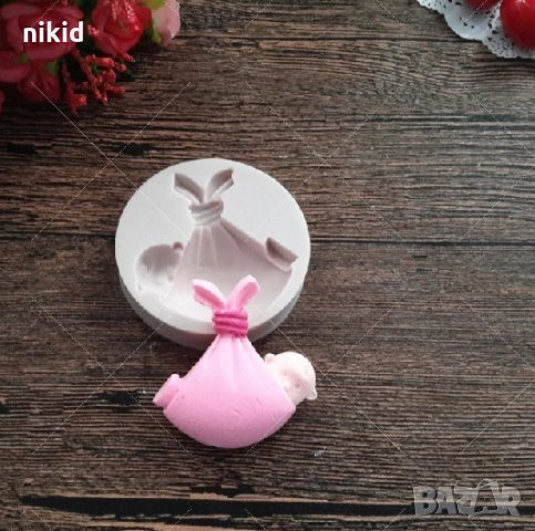 бебе пеленаче в кърпа вързоп силиконов молд форма за декор украса торта фондан кръщене