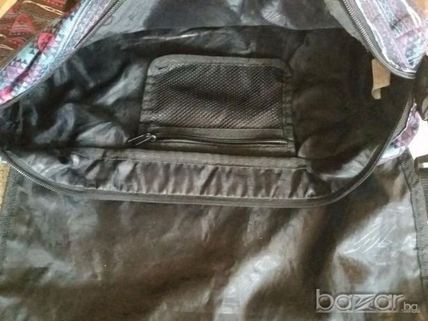 Чанта месинджър през рамо на HotTuna, снимка 8 - Чанти - 20958804