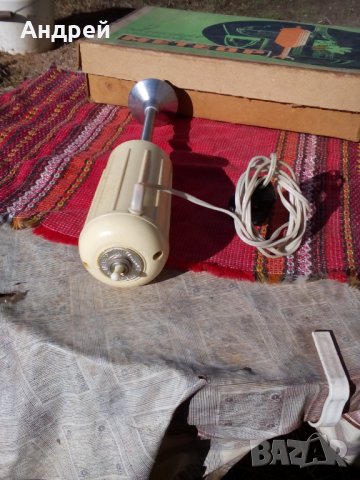 Стар Руски Миксер,Пасатор, снимка 3 - Антикварни и старинни предмети - 24615375