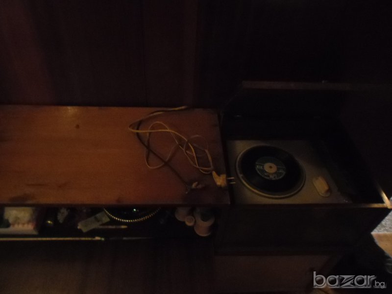 Мебели от масивно дърво шкаф от радиограмофон респром, снимка 1