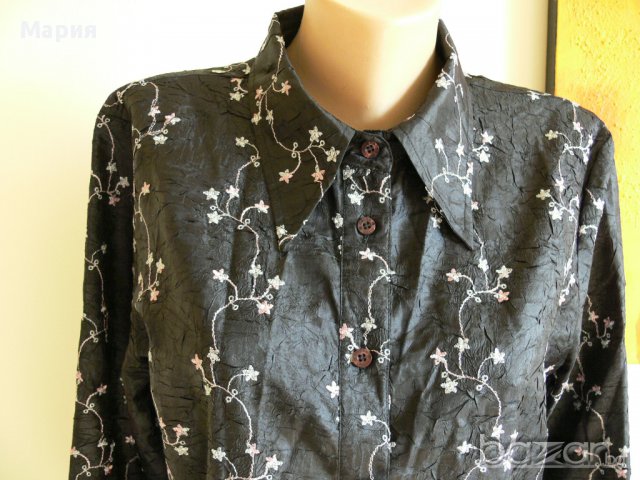 Копринена черна риза с бродирани рози като нова, снимка 1 - Ризи - 12704164