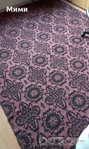 червен килим, снимка 2 - Килими - 19029807