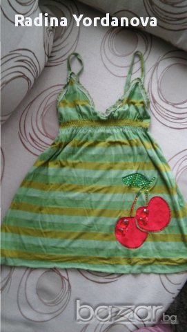 Сладко потниче в зелено с черешки с р-р 36.Подходящо за момичета до 140-150 см.