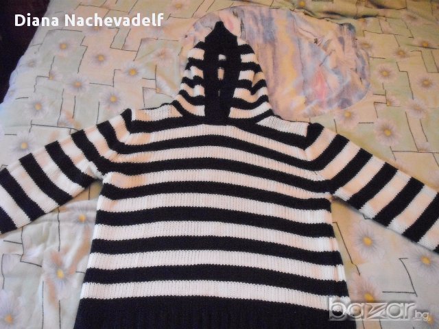 нова зимна блуза с качулка