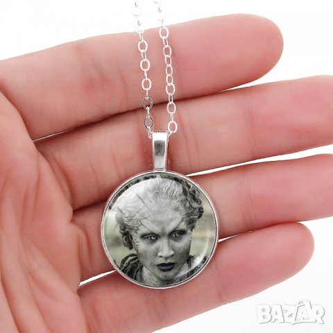 Медальон с 3D портрет от на Медуза - Medusa