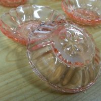 Стъклени чинии чинийки розово стъкло, снимка 5 - Антикварни и старинни предмети - 25176553