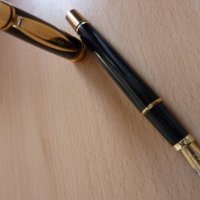 Оригинална писалка Pierre Cardin с позлатено перо от iridium, снимка 2 - Антикварни и старинни предмети - 23940023