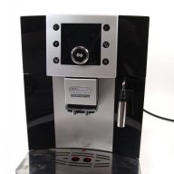 Кафе машина DeLonghi ESAM 5400, снимка 2 - Кафемашини - 10974614