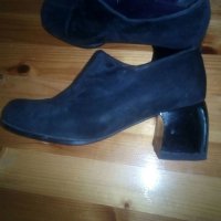 Български обувки от естествен велур, снимка 1 - Дамски обувки на ток - 25349307