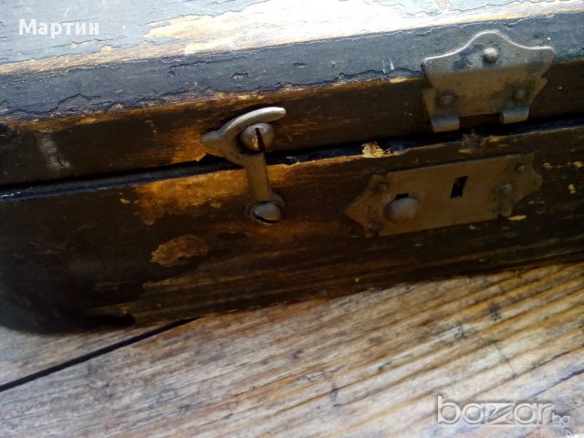 Много стара цигулка във дървен куфар ! Цигулката е във добро състояние !, снимка 4 - Струнни инструменти - 15388776