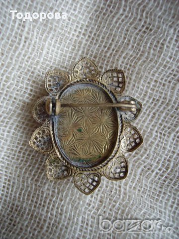 Камея-брошка, снимка 2 - Антикварни и старинни предмети - 16235162