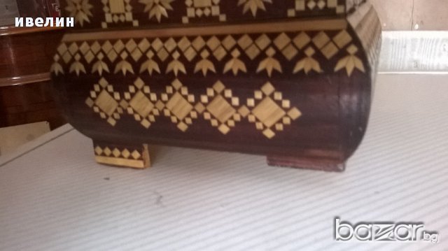  дървена кутия с апликации, снимка 4 - Антикварни и старинни предмети - 14131312