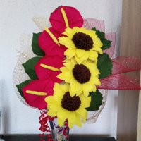 Цветя от хартия-слънчогледи, снимка 2 - Изкуствени цветя - 25247643