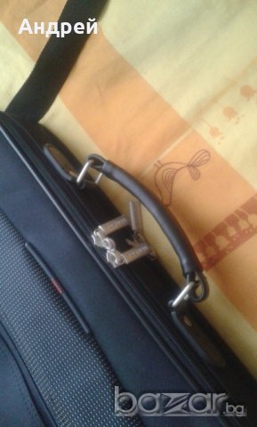 Лаптоп чанта Toshiba, снимка 5 - Лаптоп аксесоари - 18681212