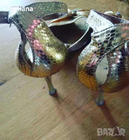 Сандали и мини чантичка, снимка 3 - Дамски обувки на ток - 24248930