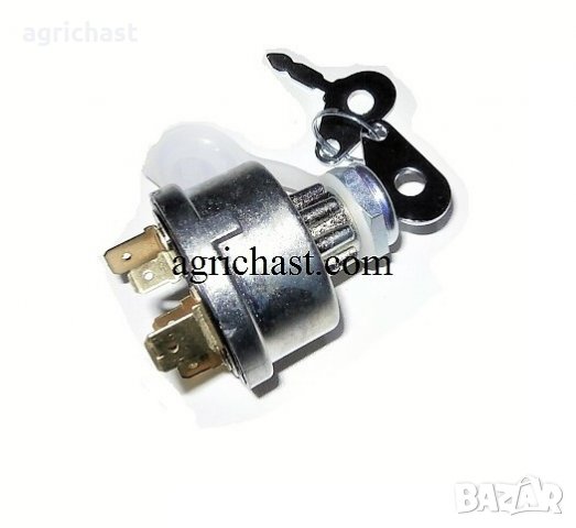 Контактен ключ за трактор.