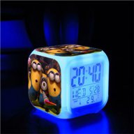 Миниони Despicable Me Alarm часовници с термометър с 7 цвята на дисплея, снимка 11 - Други - 12283345