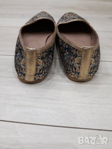 Дамски обувки със златен мотив 36 номер, снимка 4 - Дамски ежедневни обувки - 23552925