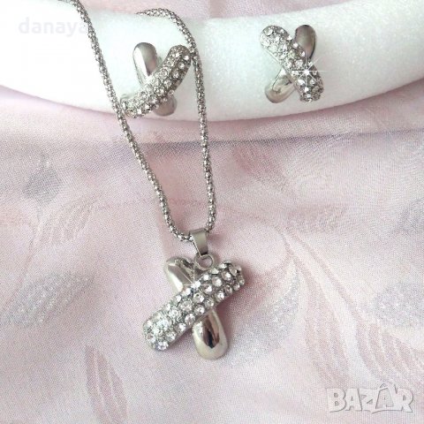 Комплект бижута обеци с винтчета и колие X с камъчета, снимка 3 - Бижутерийни комплекти - 22276789