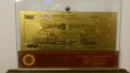 Сувенирни банкноти 100 златни долара в стъклена поставка и масивно дърво + Сертификат, снимка 8