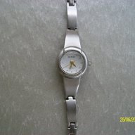 Дамски часовник, снимка 1 - Дамски - 11861506