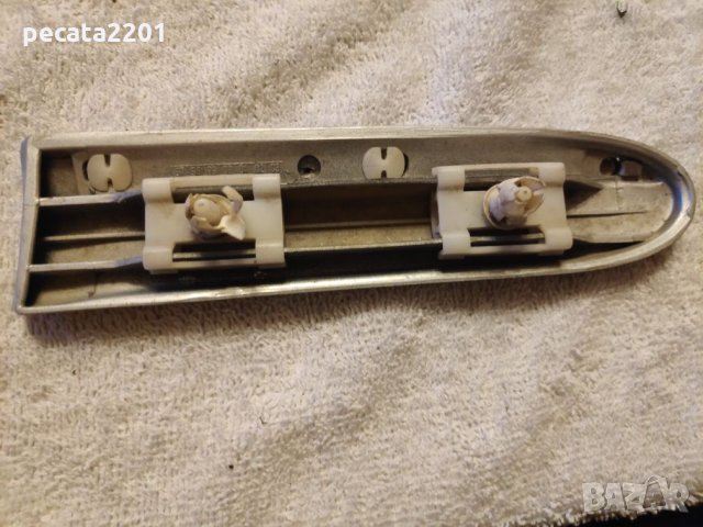 Продавам - оригинална лайсна преден ляв калник за S W220, снимка 3 - Части - 25160492