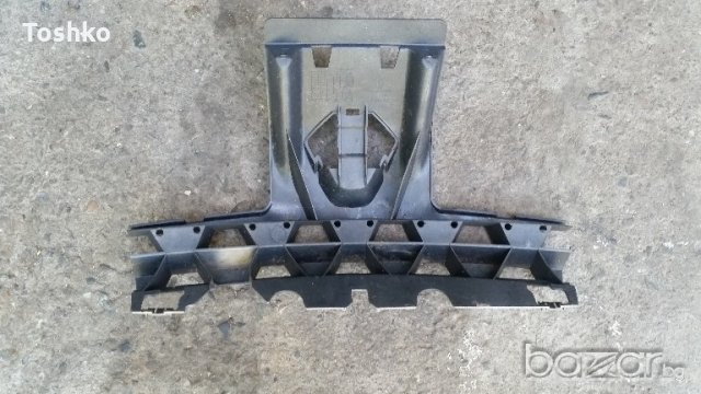 решетка предна броня Рено Меган Renault Megane, снимка 2 - Части - 20603776