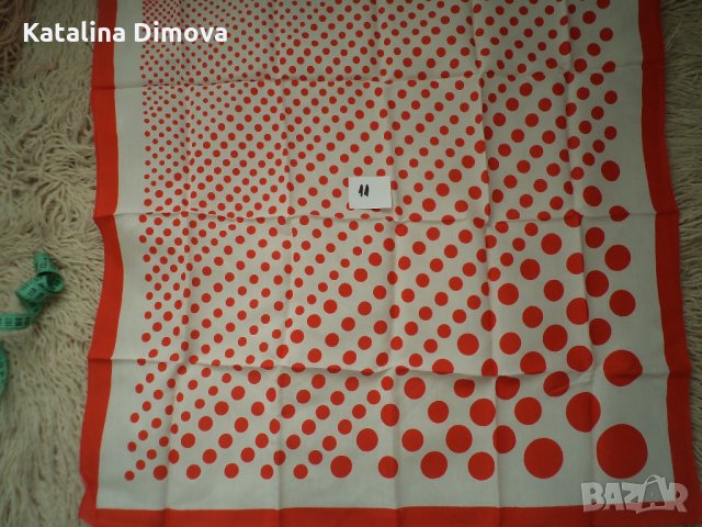 Продавам дамски шалове, различни , снимка 11 - Шапки - 23266610