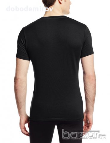 Нова тениска Calvin Klein Dual Tone V-Neck Shirt, оригинал , снимка 3 - Тениски - 12703806