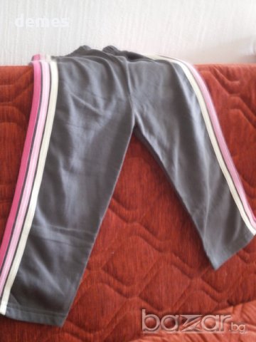 Долнище на детски анцуг с кант в сиво, размер 98, ново, снимка 7 - Детски панталони и дънки - 10725395